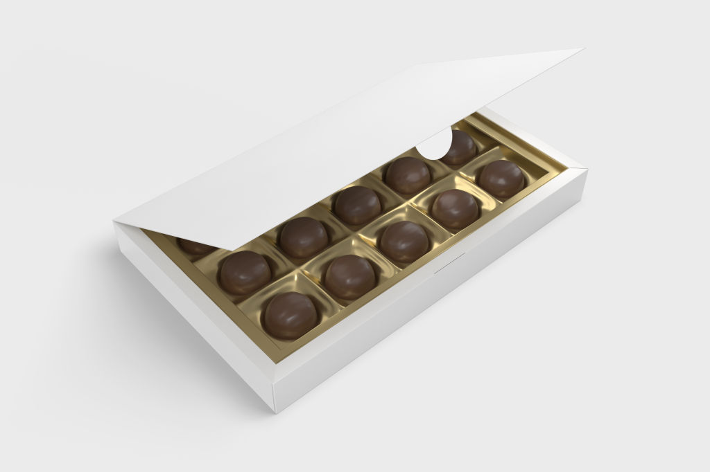 巧克力礼盒包装PSD样机贴图Box Of Chocolates Mockup